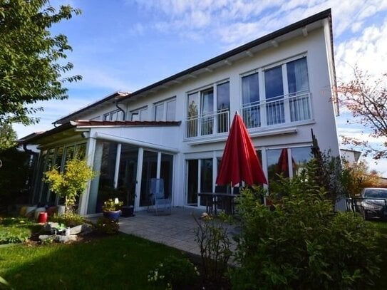 4-5-Zi.Komf.-DHH mit Einbaukü., WiGa., Süd-/Westterrasse+Blick auf Wiesen u. Felder in Rgbg Süd/Graß-Nähe Uniklinik