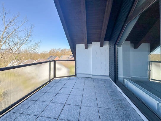 # Dachgeschoss # Balkon # Garage