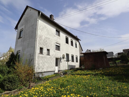 Geräumiges Einfamilienhaus mit Garten