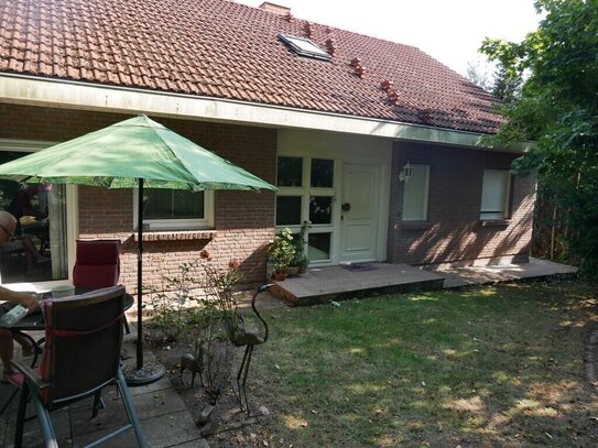 gepflegte 3,5-Zimmer-Eigentumswohnung mit herrlicher Aussicht, Balkon, Garten und Garage