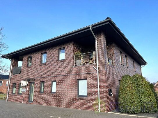 Entdecken Sie diese moderne 3-Zimmer-Oberwohnung mit Loggia in Moormerland-Veenhusen!