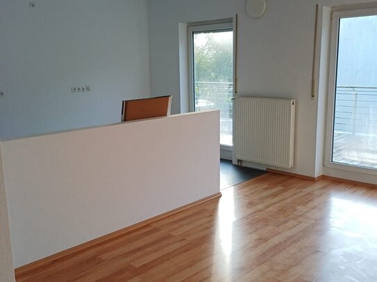 3 Zimmer Wohnung mit Dachterrasse n im begehrten Stadtteil Hellern (Nur für Pärchen geeignet)