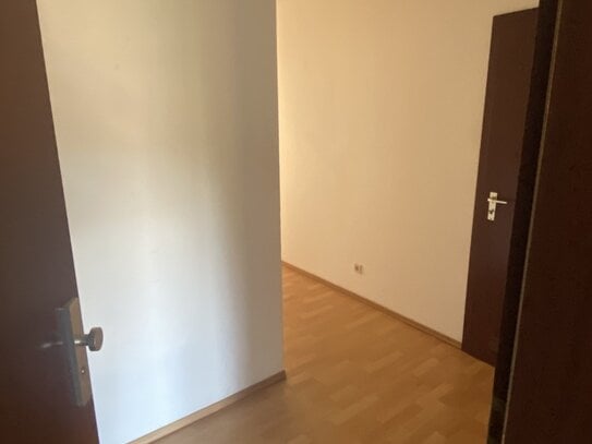 1 Zimmer Wohnung zu vermieten in Neustadt Glewe mit schöner Aussicht, ruhige Nachbarschaft