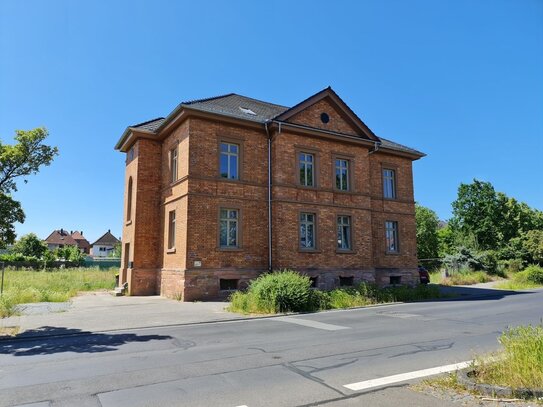 Erstbezug nach Sanierung – edles 4 Zi. Dachgeschoss in Kulturdenkmal