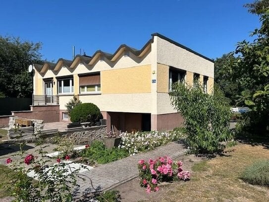 Bungalow in 39307 Hohenseeden voll unterkellert auf großem Grundstück nur 25 km von Magdeburg entfernt