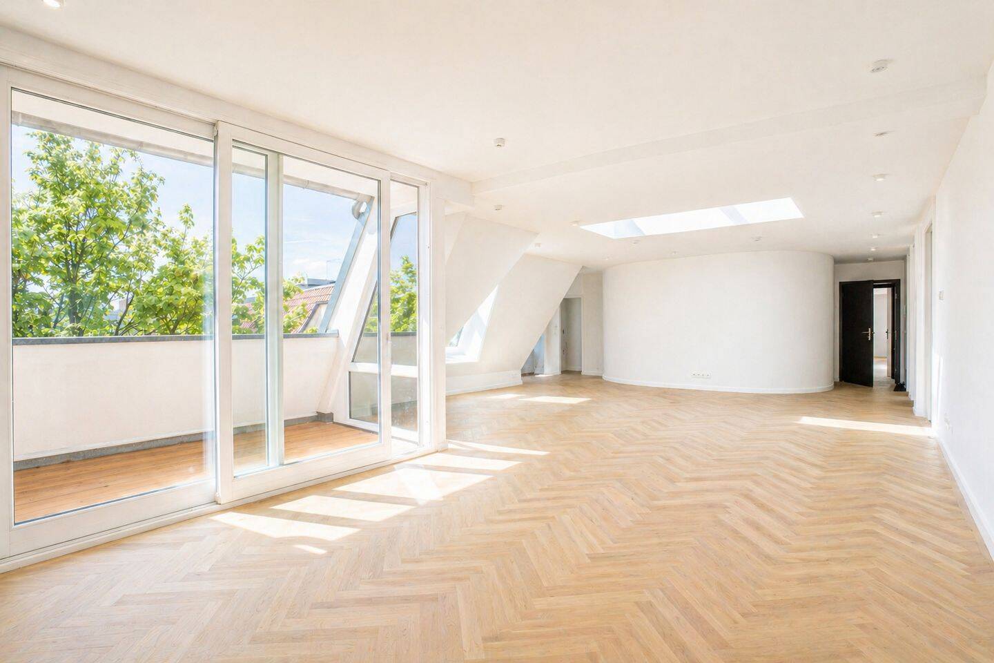 Erstbezug: Exklusives Dachgeschoss-Loft mit 3 Terrassen im begehrten Güntzelkiez - Photo 1