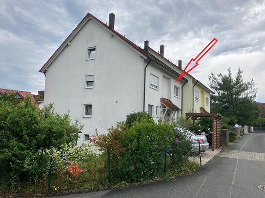 Reihenmittelhaus in Hallerndorf mit Fernwärmeanschluß - Kein Streß mit dem Heizungsgesetz!