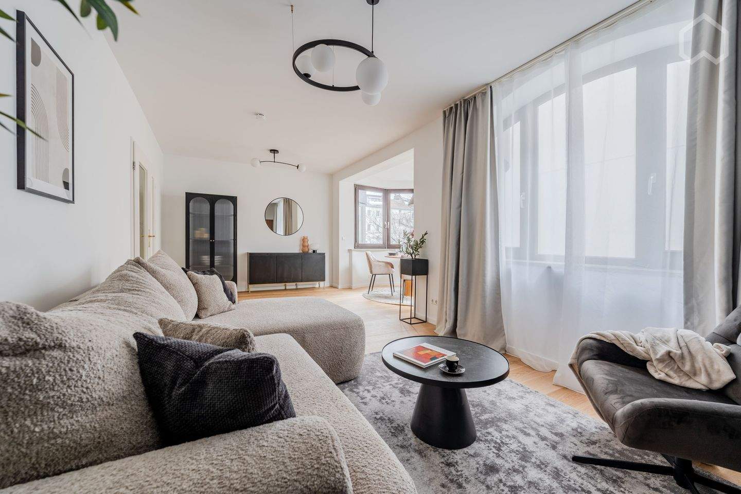 Kürzlich renovierte möblierte 2-Zimmer-Wohnung in Charlottenburg - Foto 1