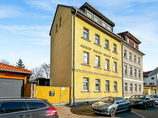 Attraktives Zweifamilienhaus in ruhiger Seitenstraße - Nähe zum Cospudener See