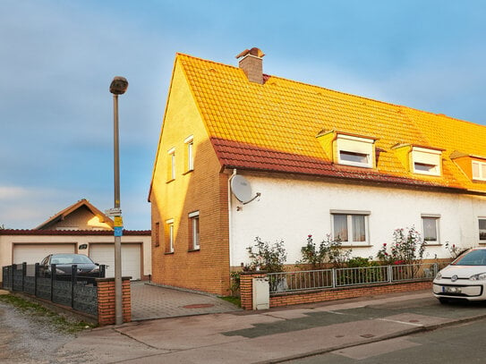 Ein-/Zweifamilienhaus in Jerxen-Orbke - Einziehen und Wohlfühlen, da komplett renoviert!