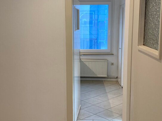 Schöne 2 Zi. Wohnung Südstadt