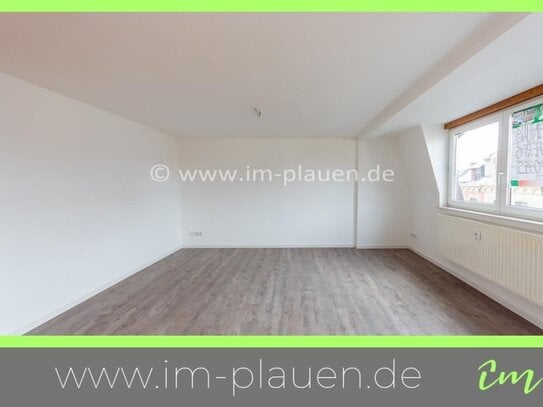 3 Zimmer Dachgeschosswohnung in Plauen zur Miete - Alt Chrieschwitz - Bad mit Wanne - offene Küche