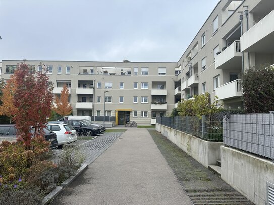 Topmoderne Wohnung mit großen Balkon - Topzustand nähe Albaretto