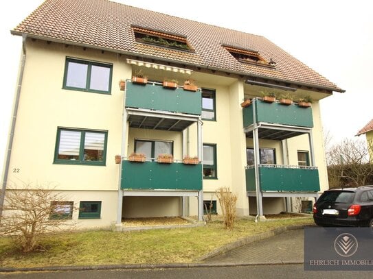 2-ZIMMER-WOHNUNG MIT BALKON, EBK UND STELLPLATZ