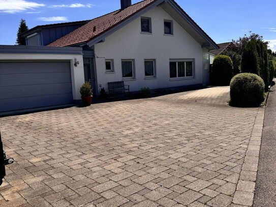 Exklusives EFH mit ELW, 950qm Grund, ca. 255qm Wohnfläche, Top Garten