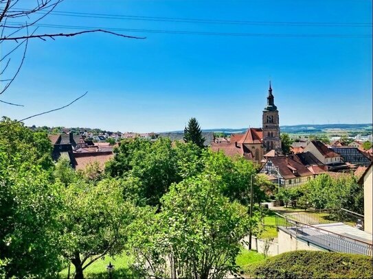 *PREISREDUZIERUNG* Unikat mit unverbaubarem Blick über die Altstadt! Charmantes Haus mit Terrasse, Balkon, Garage und G…