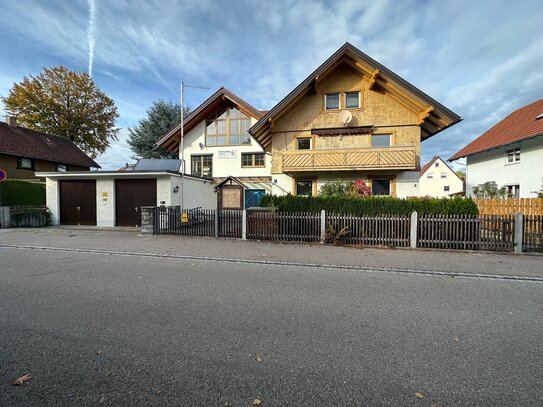 2 Häuser (Mehrgenerationenhaus) mit weiterer Bebauung auf dem Grundstück möglich