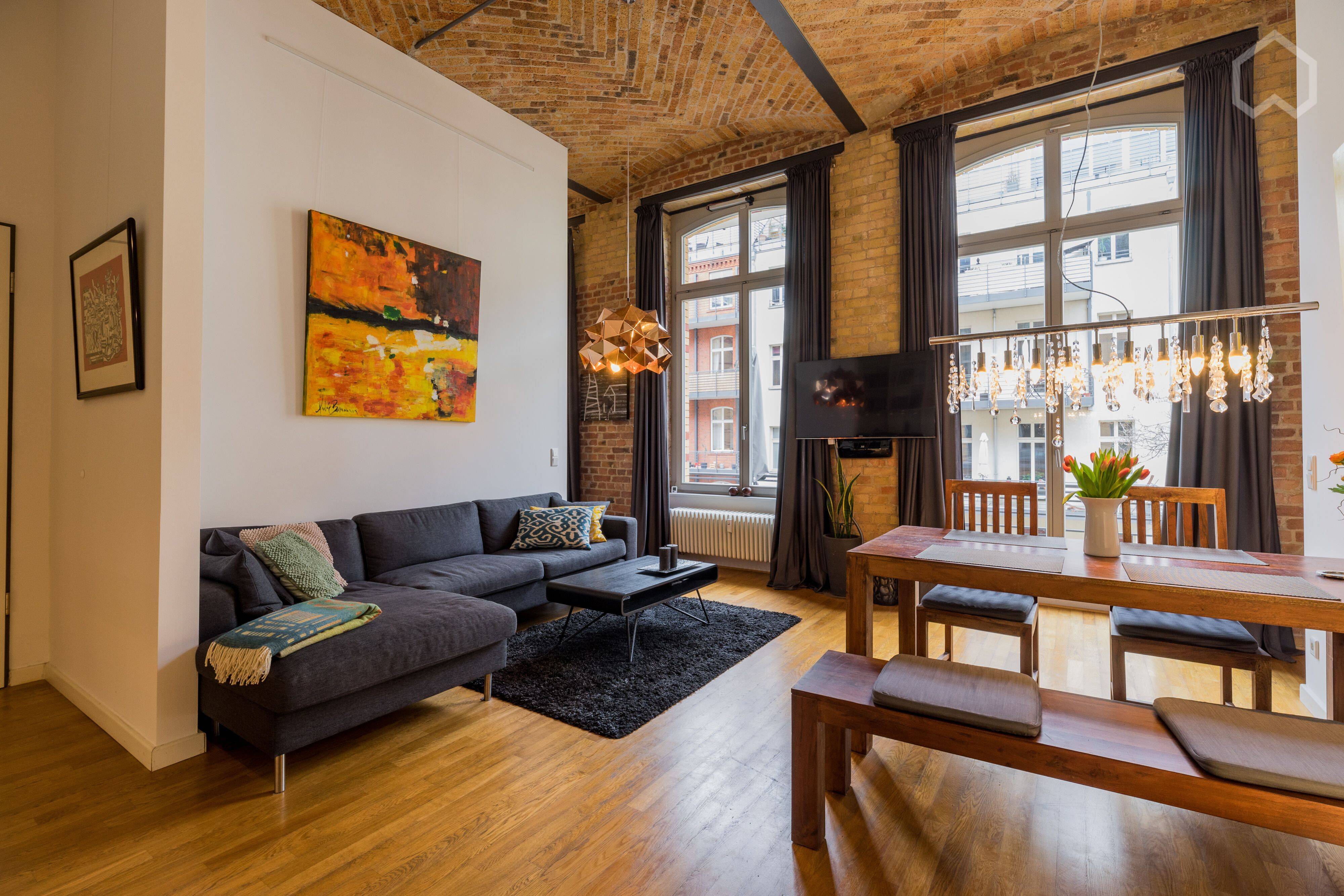 Stylisches Loft im ruhigen Innenhof - zentral in Friedrichshain - Foto 1