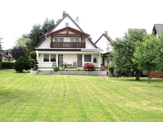 Großzügiges u. gepf. Anwesen mit 2 WE, viel Platz für Beruf u. Hobby, Do-Gge., Gesamtgrundstück 2.054 m², Top-Panoramal…