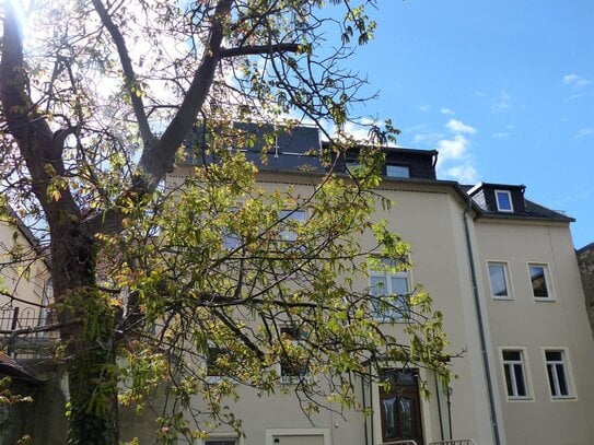 Im Zentrum von Oschatz bezugsfertige, gemütliche Zweiraumdachgeschosswohnung