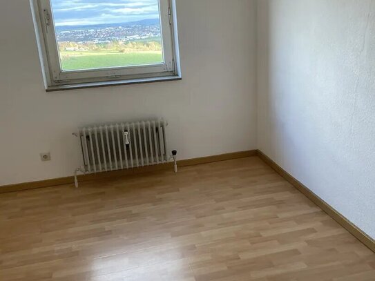 Schöne vier Zimmer Wohnung in Bietigheim-Bissingen mit toller Fernsicht