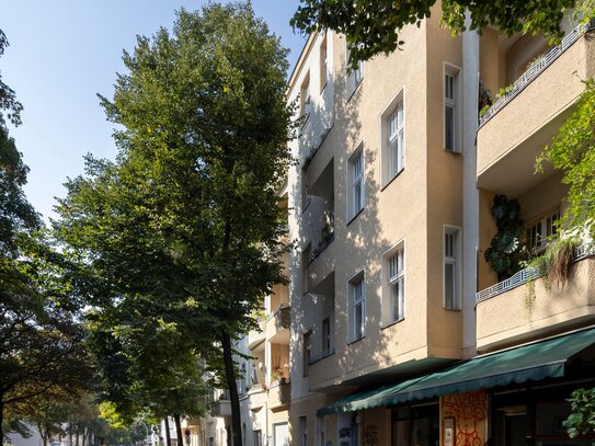 Schöne Kapitalanlage | Helle 1-Zimmer-Altbauwohnung mit Balkon und optimalem Grundriss