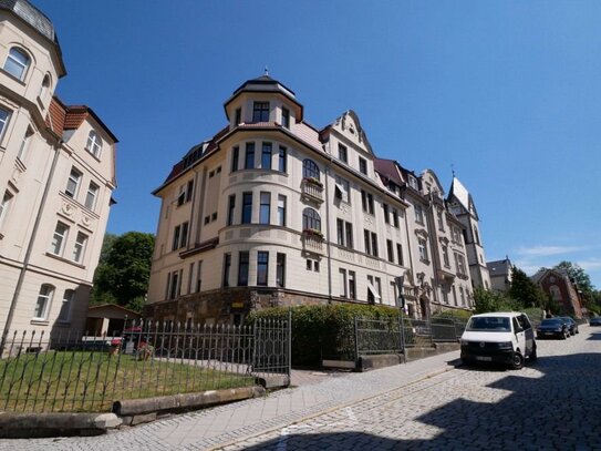 4,5-Raum Wohnung in Stadtvilla ohne EBK, mit Stellplatz im Zentrum von Sonneberg (am Juttaplatz) - ca. 150m²