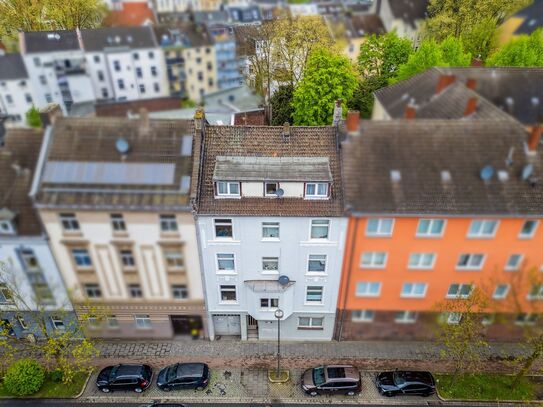 Vermietetes Mehrfamilienhaus am Borsigplatz in Dortmund mit Werkstatt und Garage