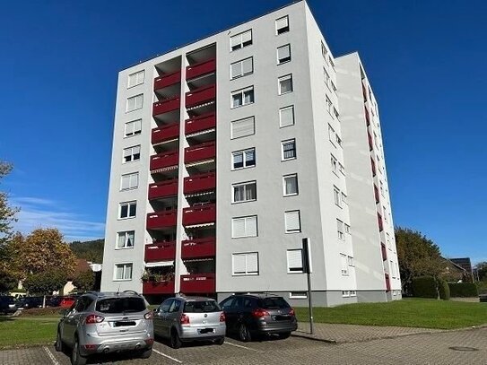 Vermietete 3,5-Zimmer-Wohnung mit Balkon, Lift und Garage