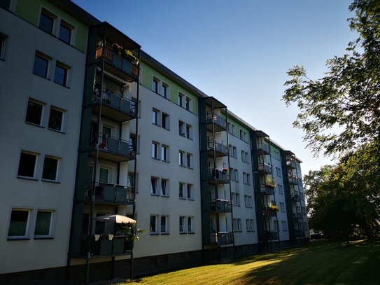 ab Frühjahr 2025!!! frisch renovierte 5 Raum Wohnung mit EBK in Gablenz, Nähe Versorgungszentrum