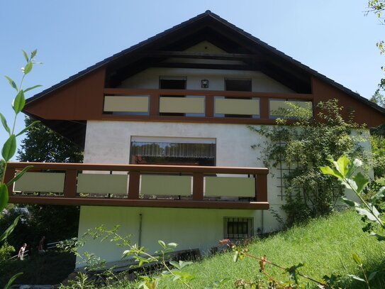 Großzügiges Familienhaus mit Einliegerwohnung eingebettet im malerischen Tal von Treuchtlingen.