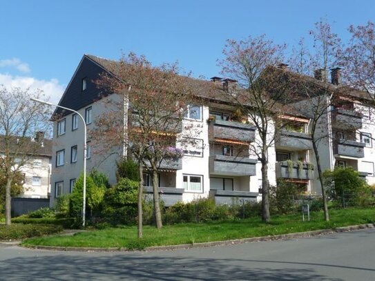 **4 Zimmer-Wohnung mit Balkon und Garage in Neheim**