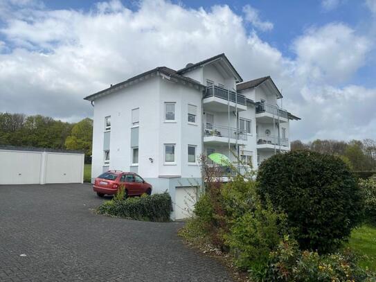 Reserviert! Gepflegte 2 Zimmer Eigentumswohnung mit Balkon und toller Aussicht in Stahlhofen