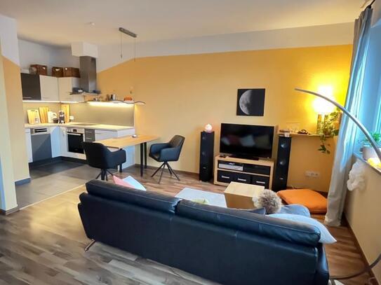 1-Zimmer-Apartment groß und zentral