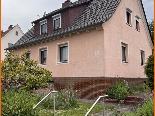 Reserviert!!!Siedlungshaus in ruhigem Wohngebiet von Schlüchtern Innenstadt mit großem Garten, Garage u. Terrasse