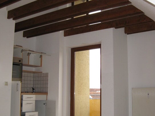 1,5 Zi.-Wohnung, Balkon, Tageslichtbad, TG-Stellplatz