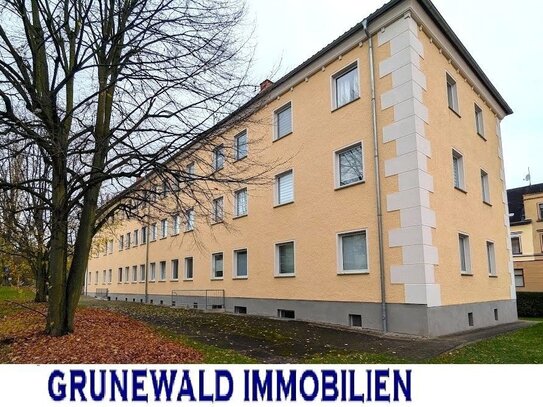 Vermietete 2-Raum-Wohnung mit Einbauküche.