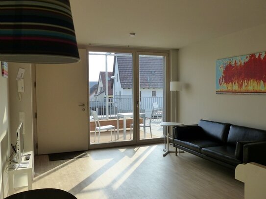 KOMFORTABEL MIT TERRASSE - 1 Zi. Studio, in S.-Plieningen, Reinigungsservice, Stellplatz - 1433