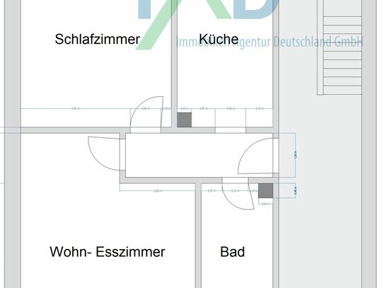 Ein 4-Parteienhaus, das in den 80er Jahren renoviert wurde, derzeit noch unvermietet.