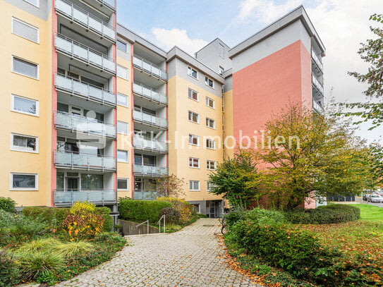 Gepflegte Wohnung in Pulheim. *Balkon* *Aufzug* *Garagenstellplatz*