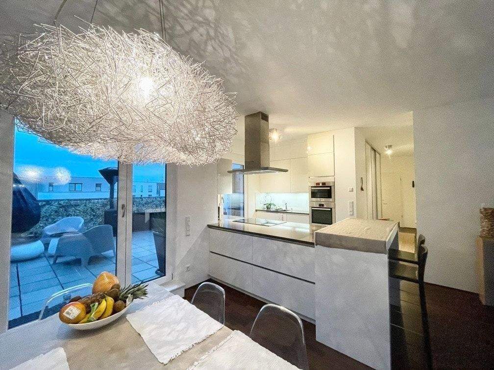 Luxuriöse Wohnung am Riedberg mit Einbauküche und Fußbodenheizung