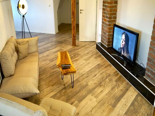 Exklusives 2-Zimmer-Loft im Dachgeschoss mit Ausblick und modernem Bad inklusive Infrarotsauna