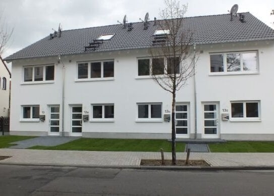 Ihr neues Zuhause noch in diesem Jahr, neuwertiges Einfamilienhaus (Baujahr 2021!) in bester Innenstadtlage...