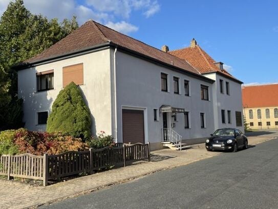 Einfamilienhaus mit Anlageobjekt