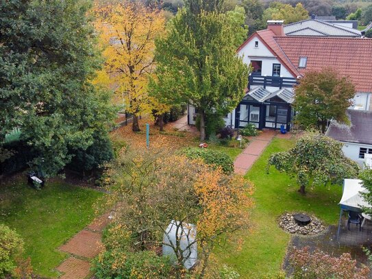 Einfamilienhaus mit großem Garten, Wintergarten und Doppelgarage - Löhne, Ortsteil “ Obernbeck “