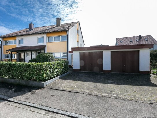 - Wunderschöne Doppelhaushälfte mit großem Garten in Staig / Altheim -