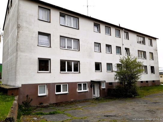 Mietwohnung in Hof: Charmante Wohnung im 2. Obergeschoss (mitte links)