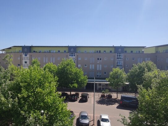 Große und Helle 2-Zimmer-Wohnung in ruhiger Lage