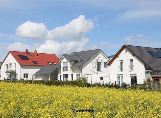 Sechsfamilienhaus, Terrasse, Garten