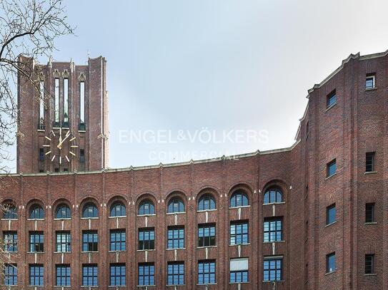 Ullsteinhaus: Helle Büros am Tempelhofer Hafen